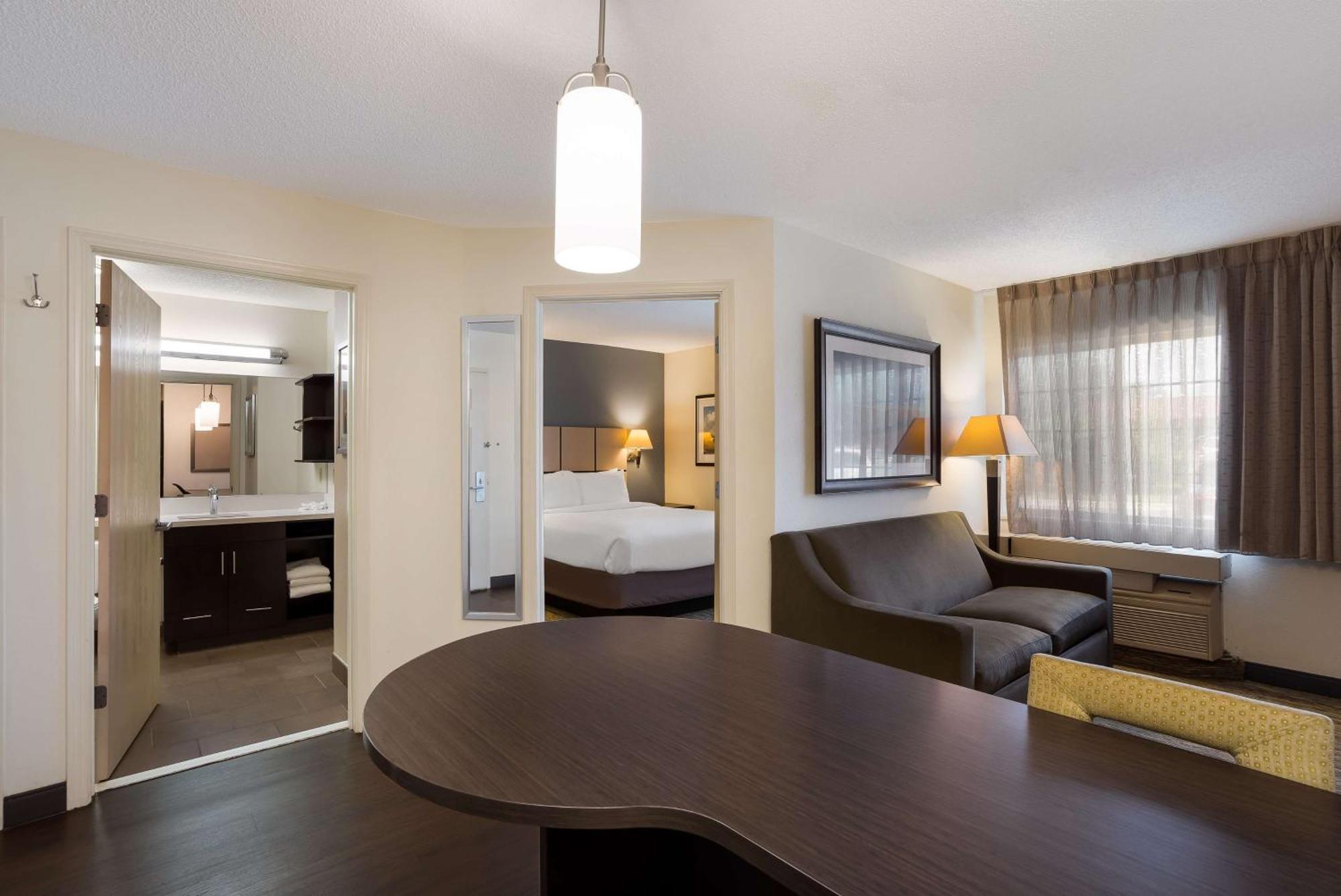 Sonesta Simply Suites Des Moines ويست دي موينز المظهر الخارجي الصورة